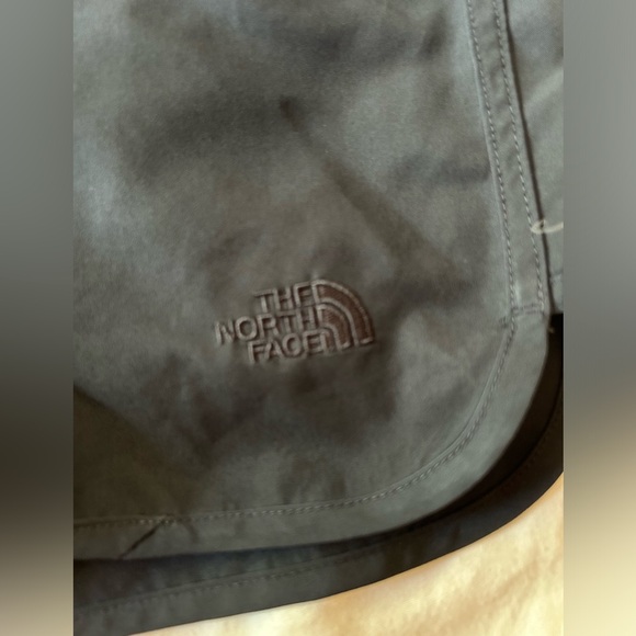 The North Face Black Shorts - Picture 2 of 6